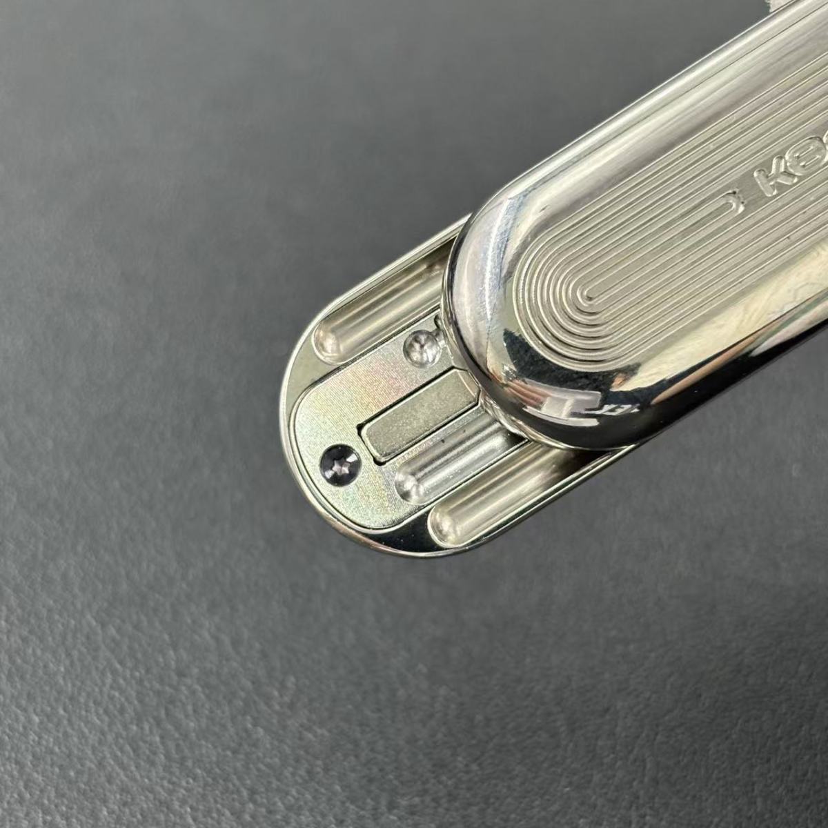 Floating Cloud Titanium Polished