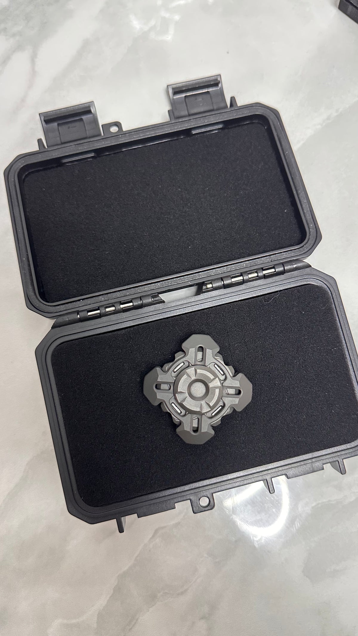 Spinner Zirconium