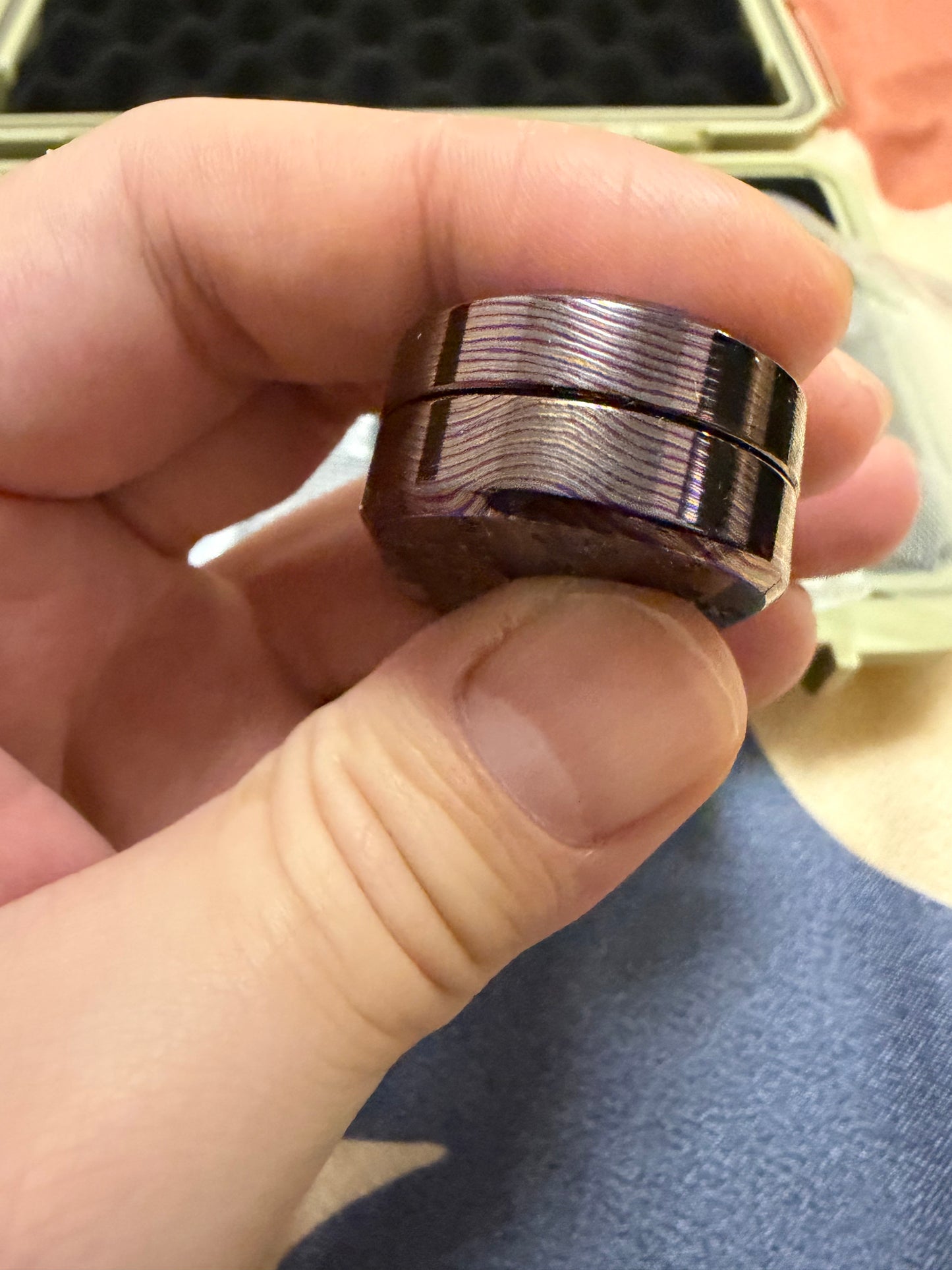 F2.9 Zirconium Zircuti