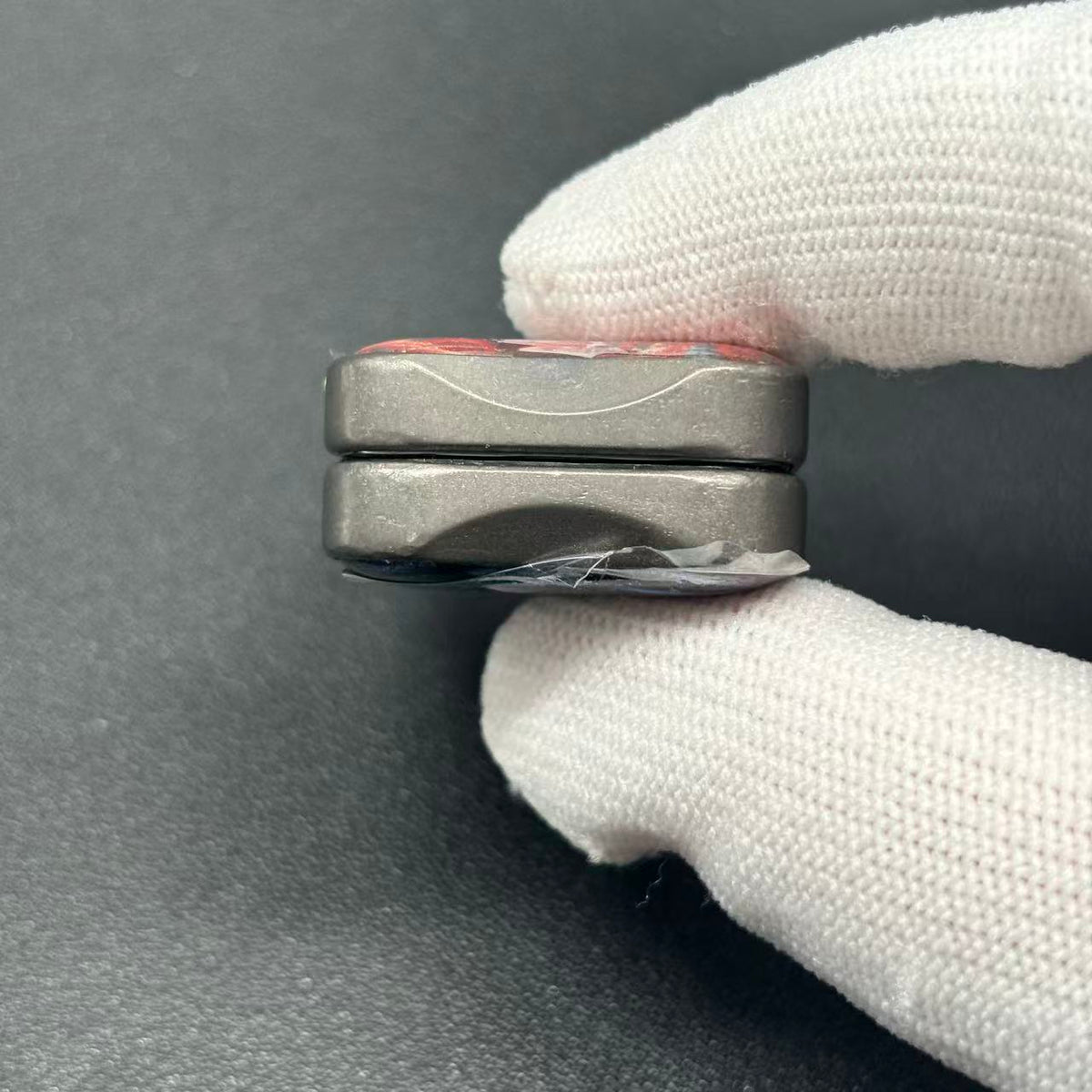 Aura Sand Titanium