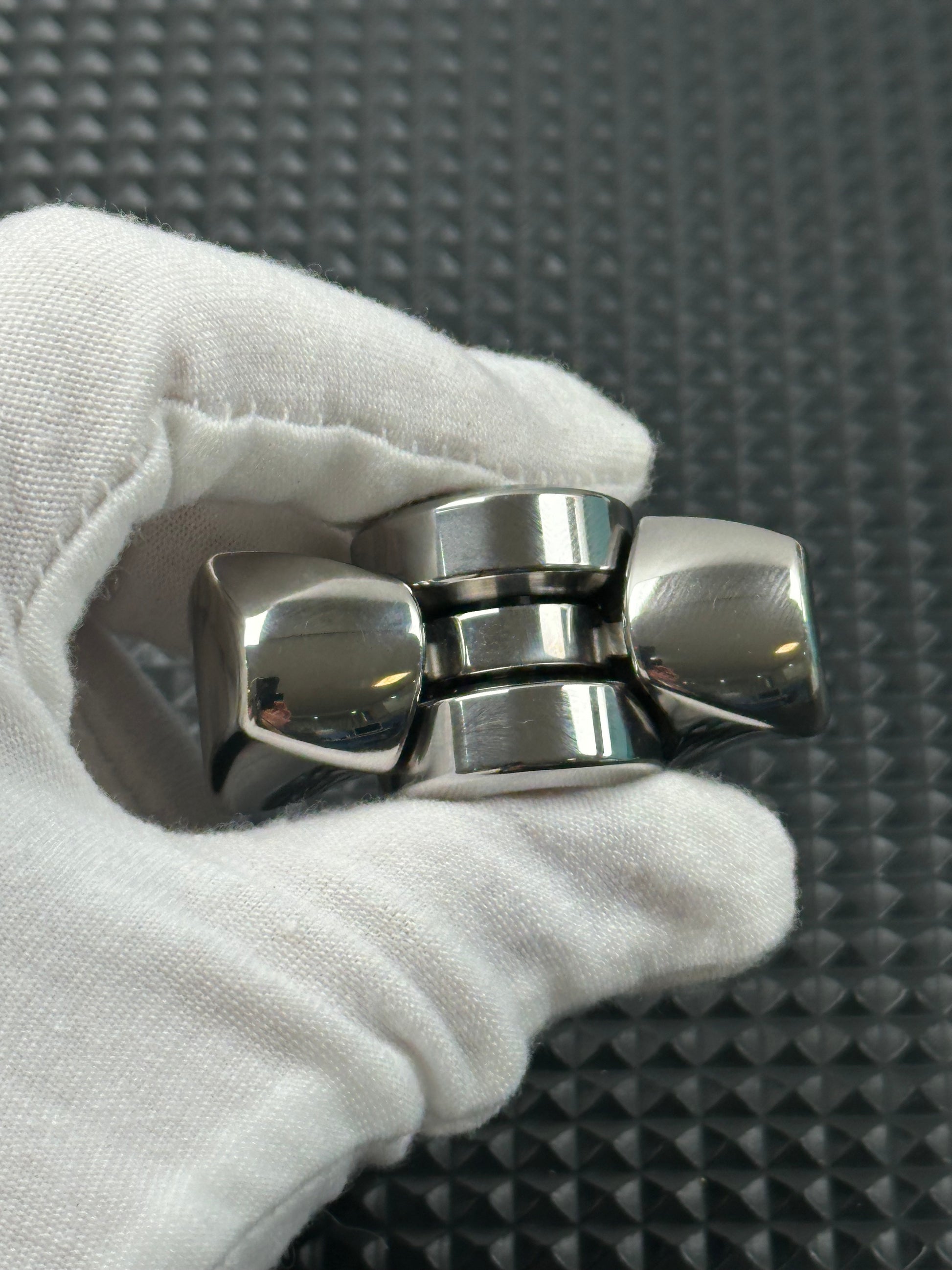 Zhen Stainless Steel