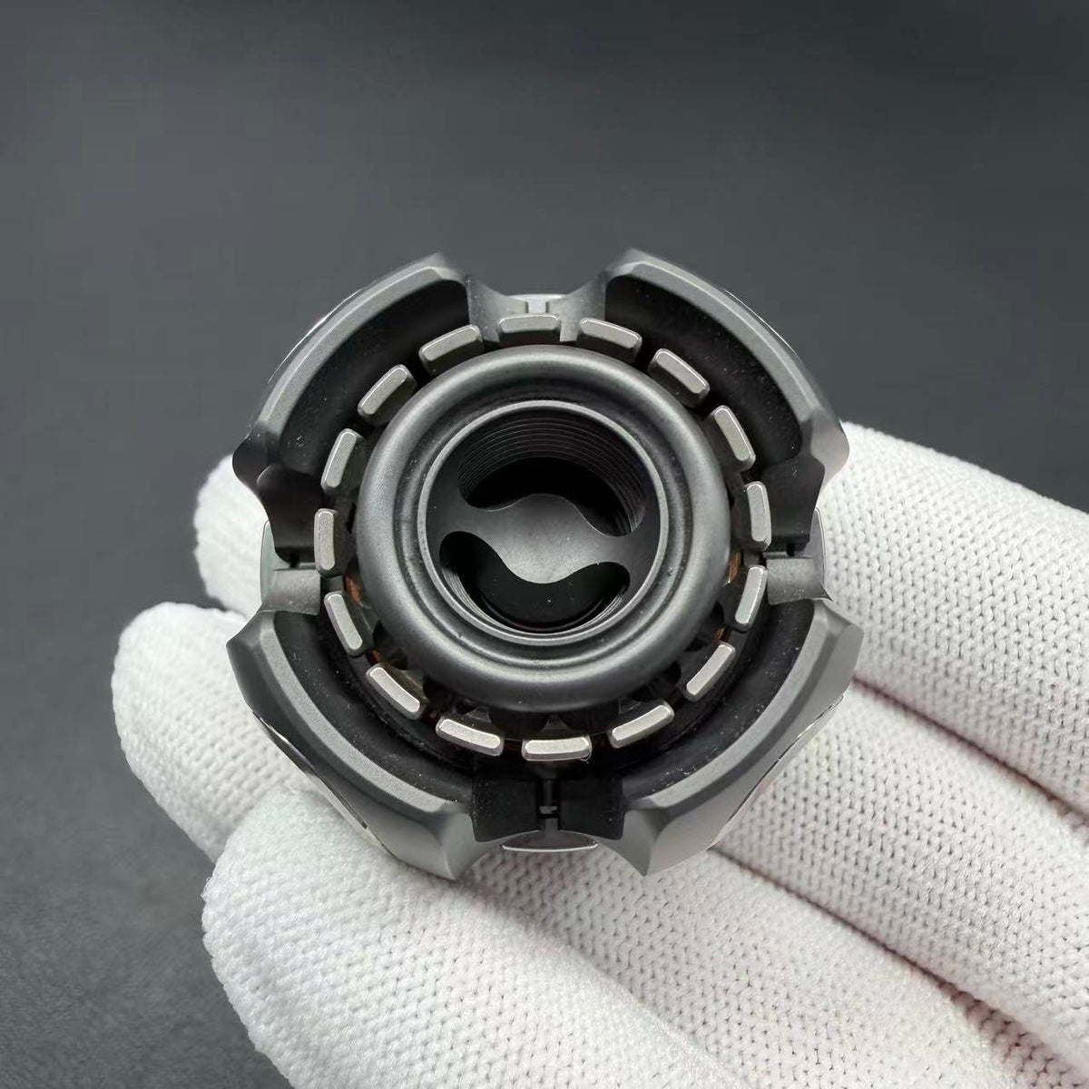 Noiz O Zirconium Limited Edition
