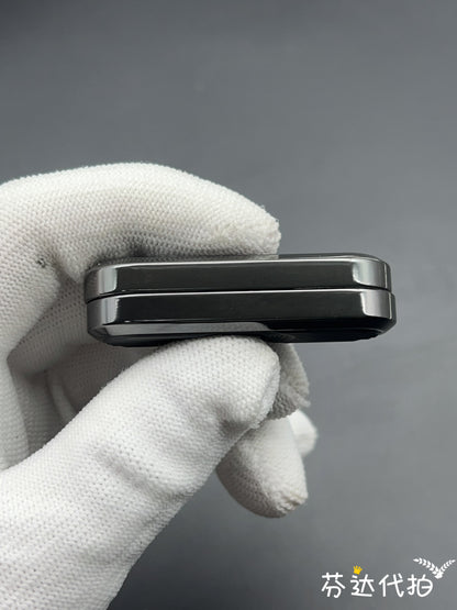 Lucky Draw Zirconium