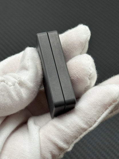 Mute Zirconium