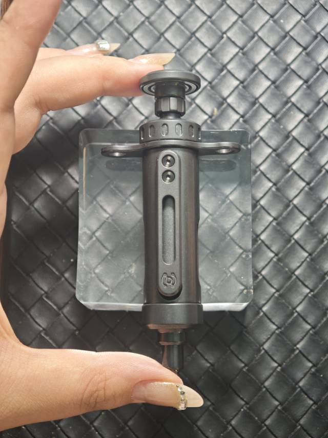 MAXDOC Zirconium