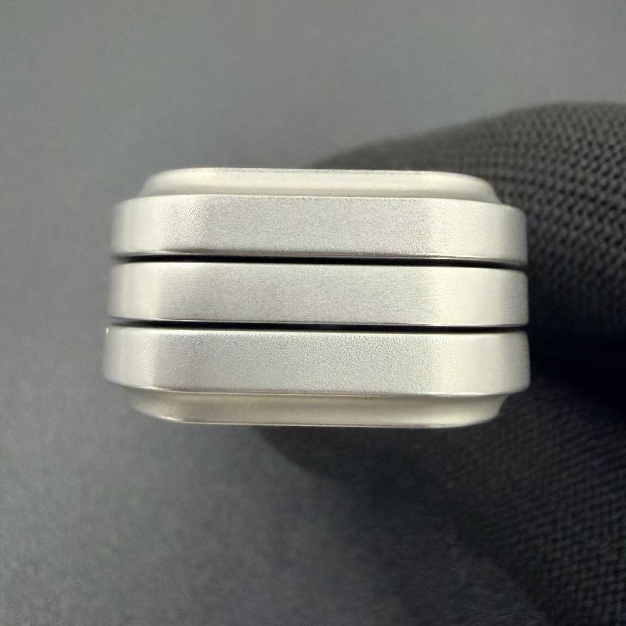 Magnet Feel Stainless Steel Stonewashed