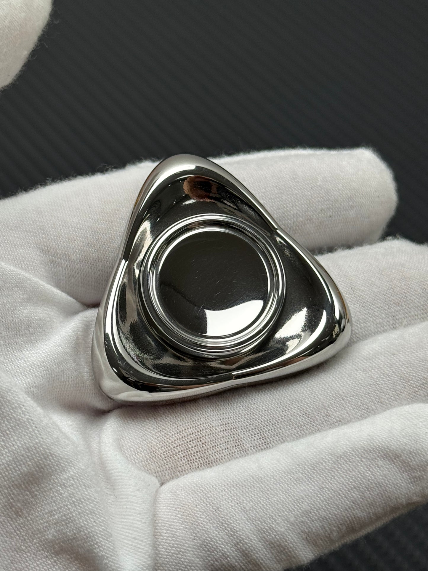 Crossing Stainless Steel Polished