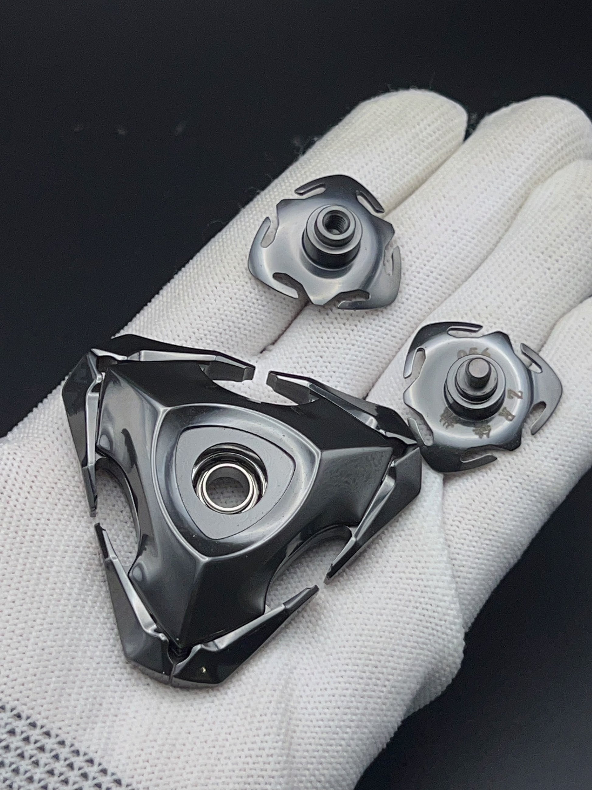 Blade Zirconium