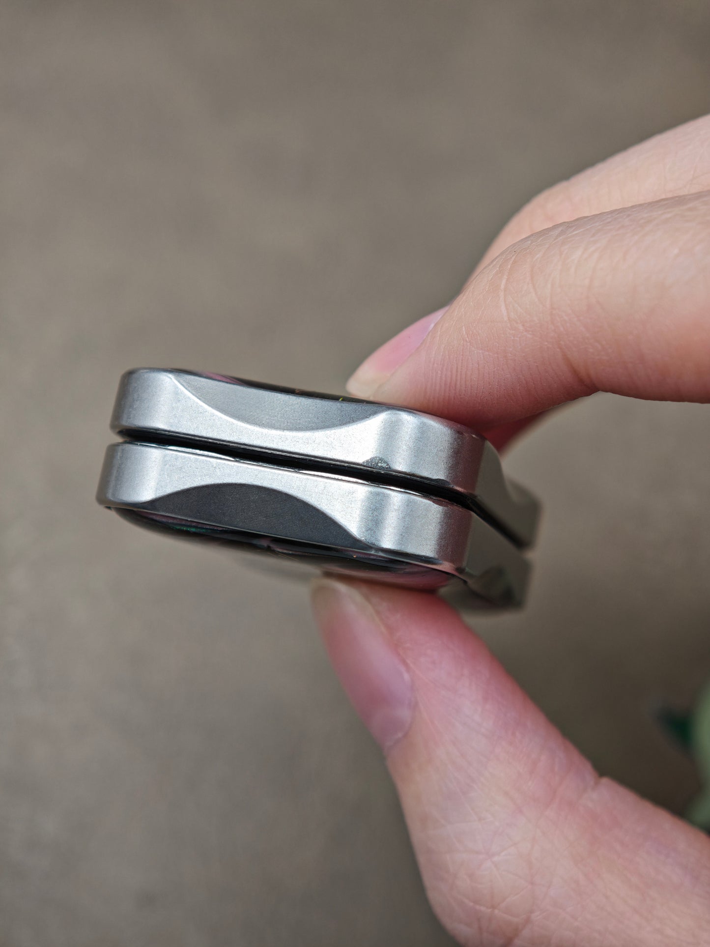 Aura Sand Stainless Steel