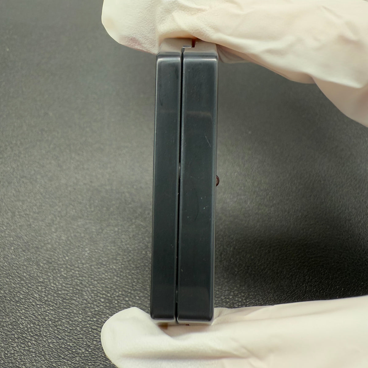 Plane Zirconium