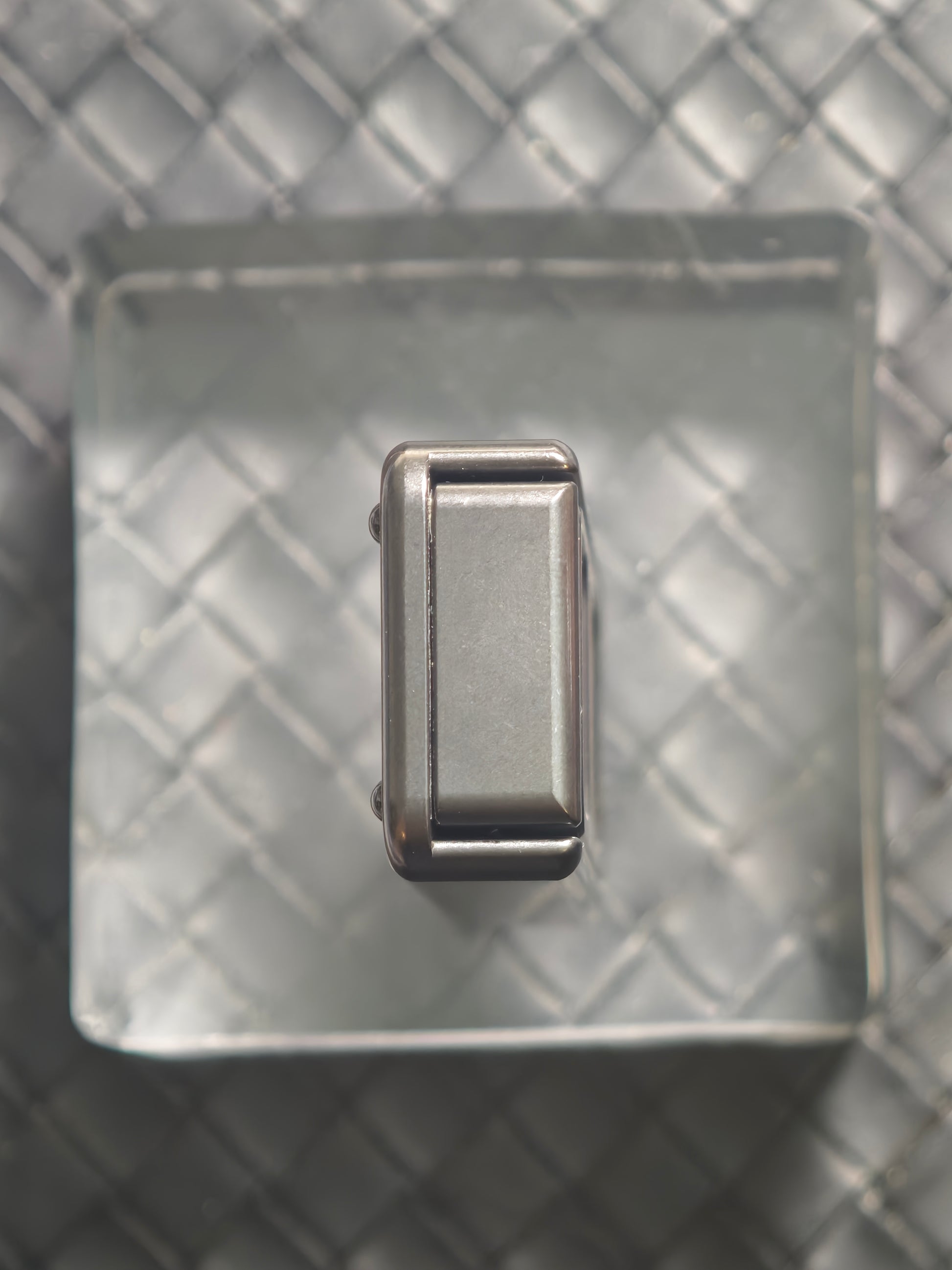 Pop Up Zirconium