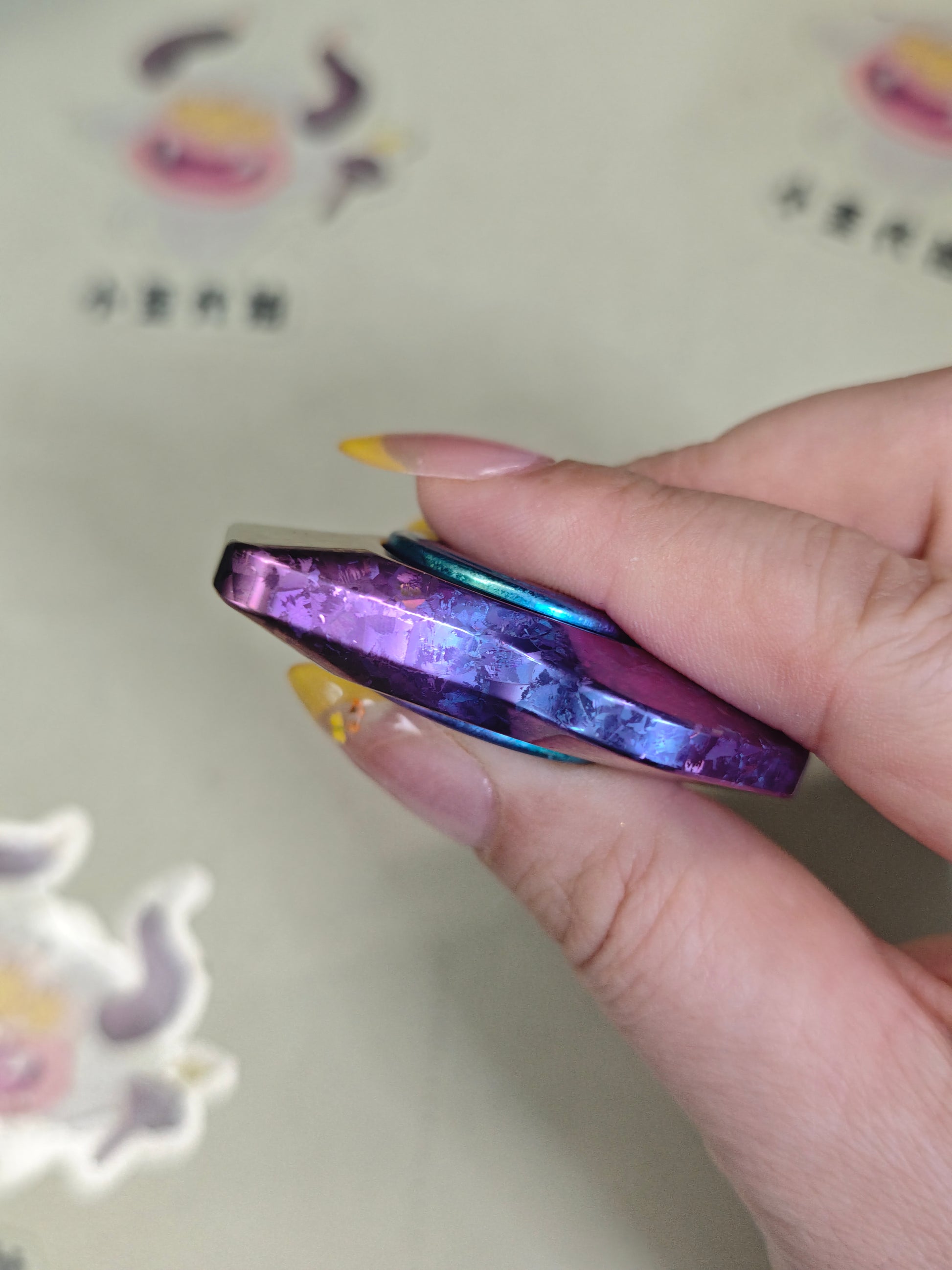 Phantom Dual Leaf Crystallized Titanium