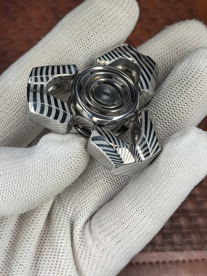 Explorer Damasteel