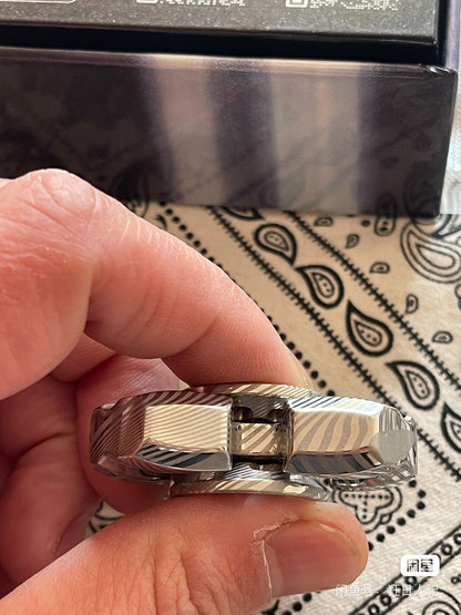 Explorer Damasteel
