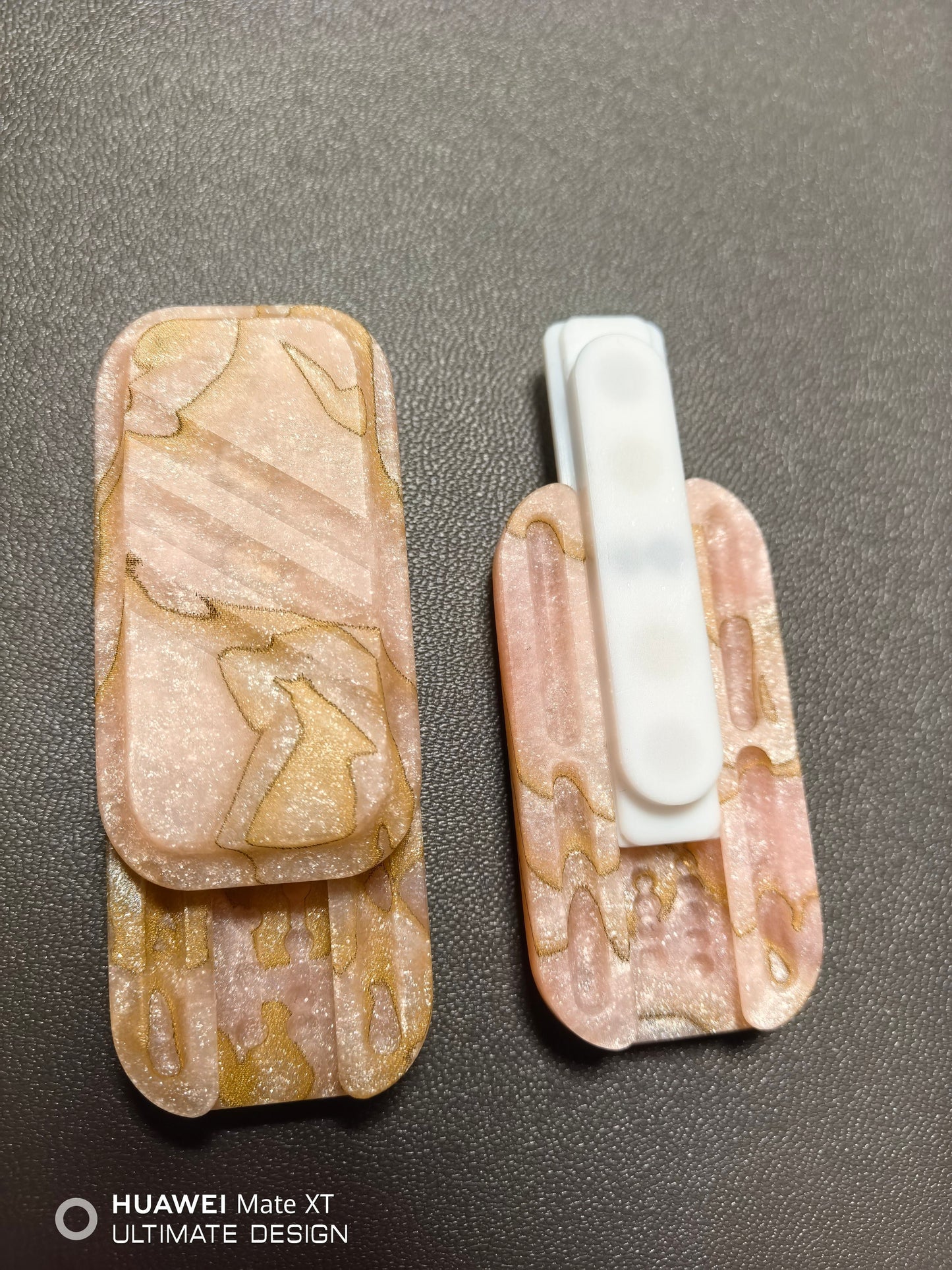 Lucky Candy, Resin