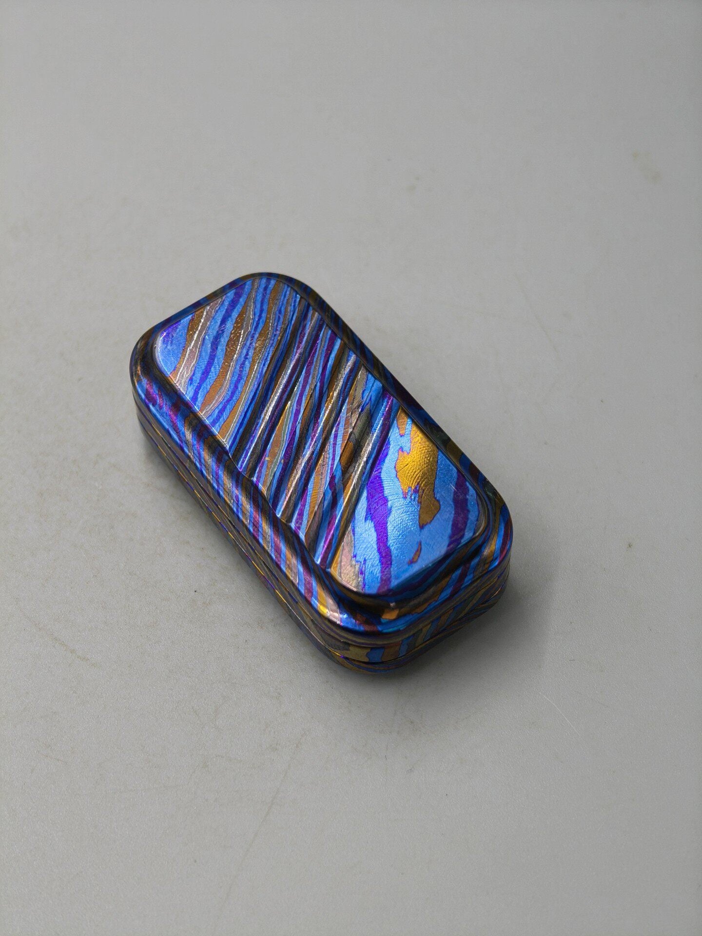 Lucky Candy, Zircuti