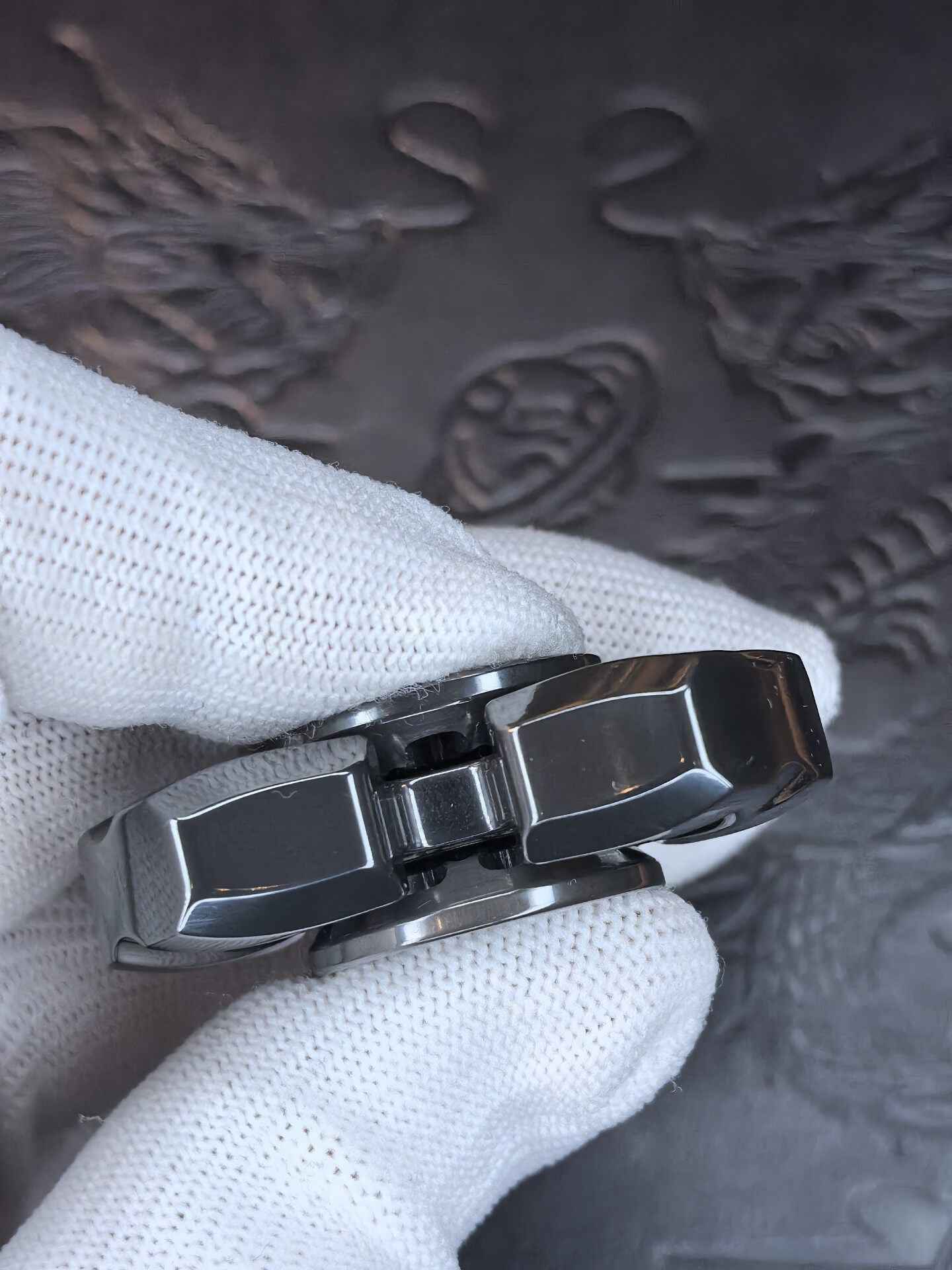 Explorer Zirconium