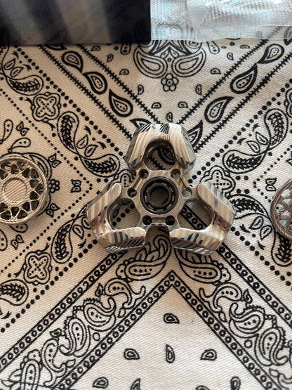 Explorer, Damasteel