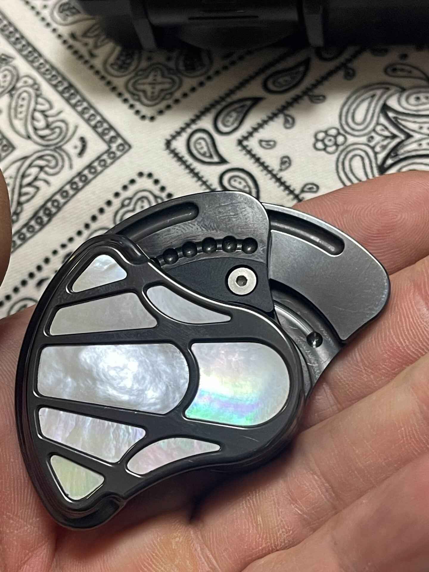 Balled Shell Mechanical, Zirconium