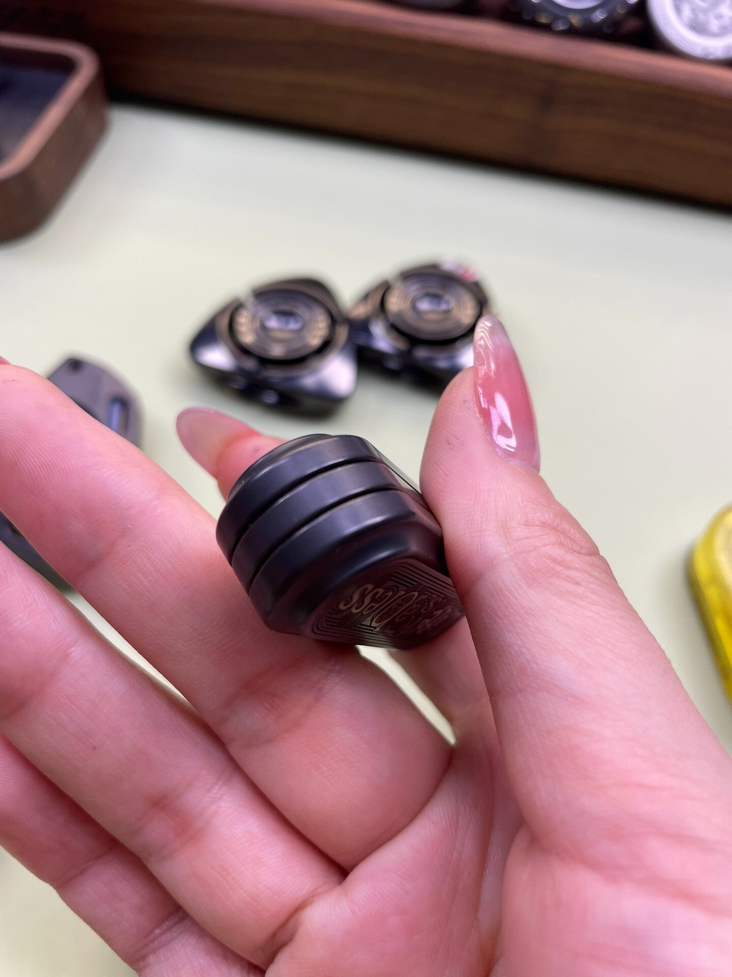 Cola Candy Zirconium