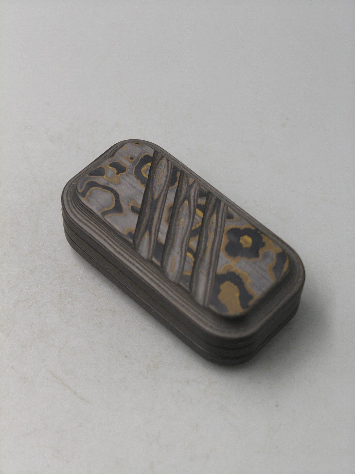 Lucky Candy, Carbon Damascus