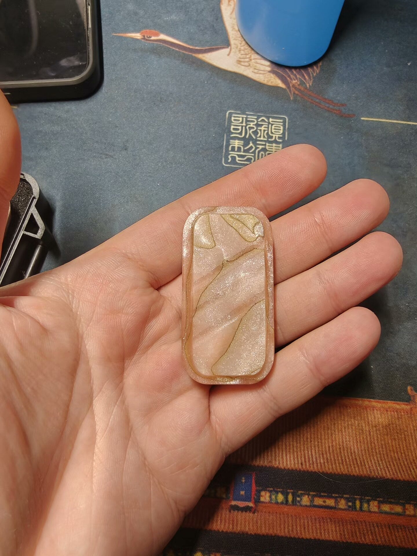 Lucky Candy, Resin