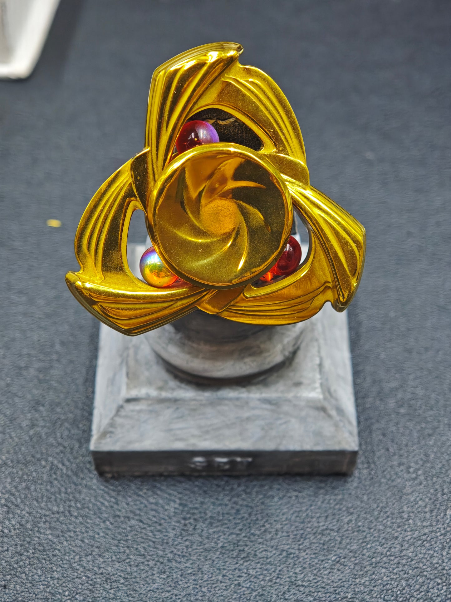 Morandi Zirconium