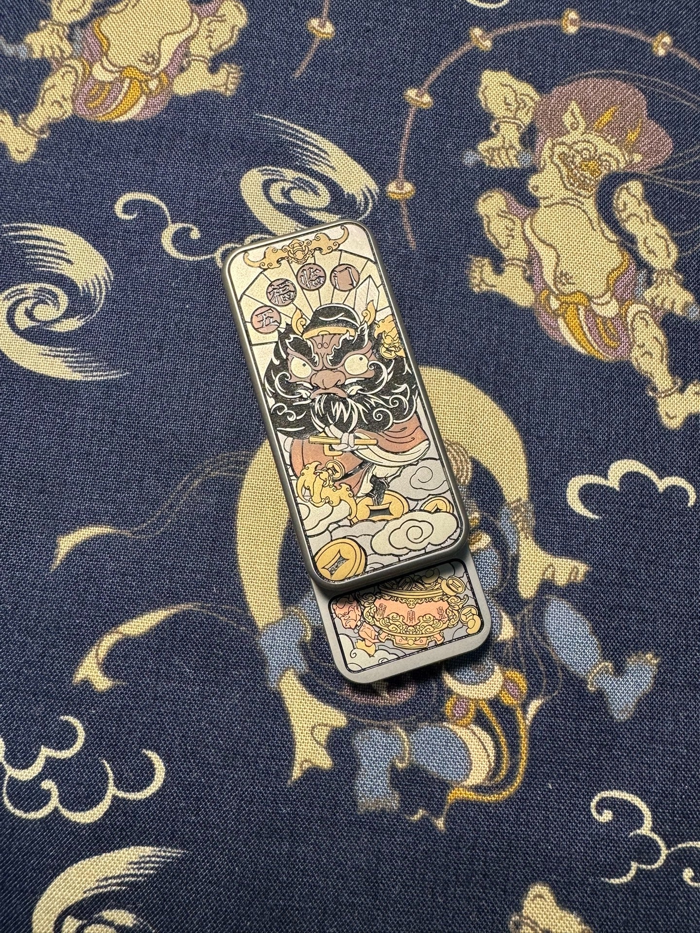 Zhong Kui Paperweight Titanium