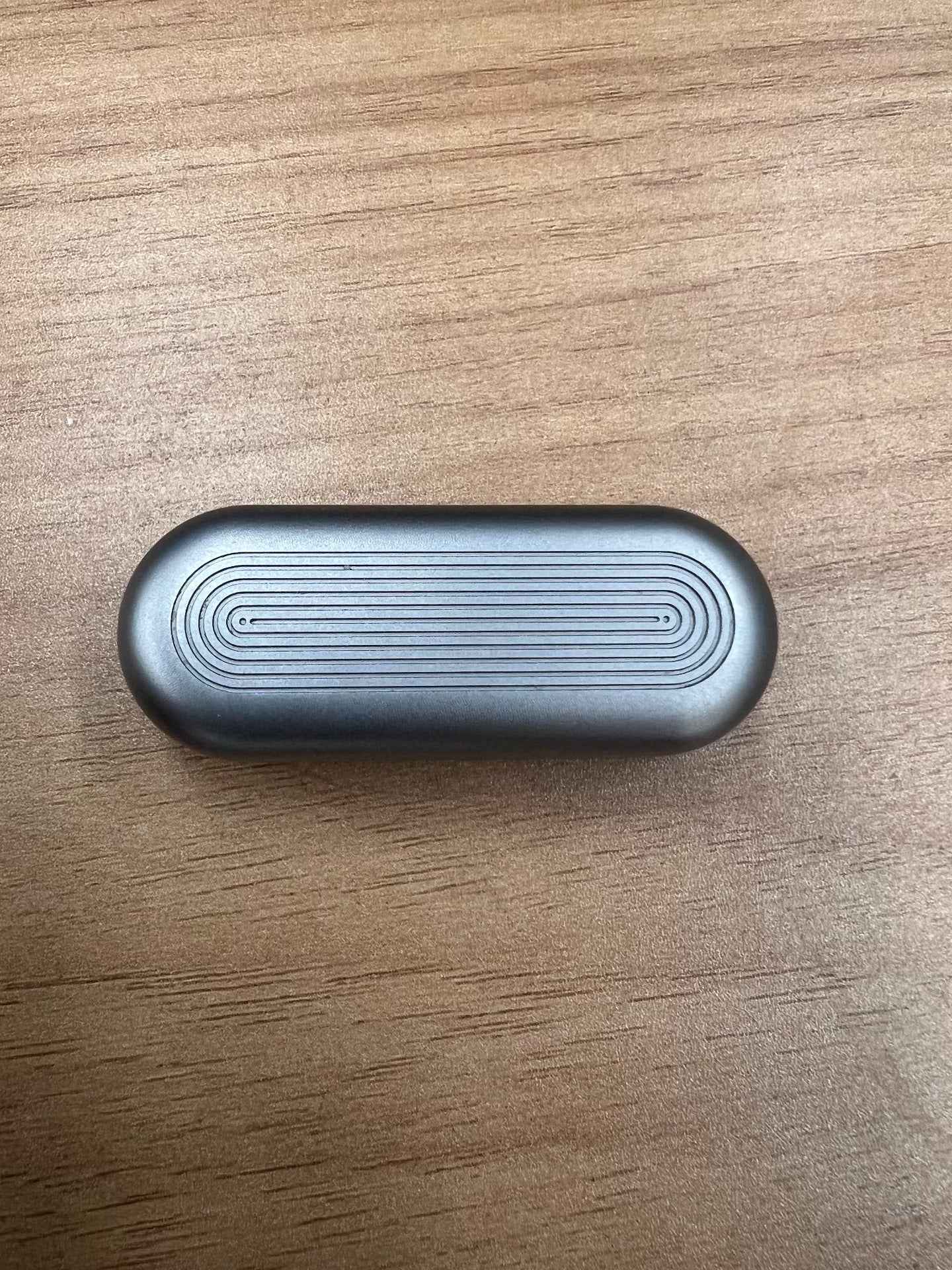 Floating Cloud Slider Titanium
