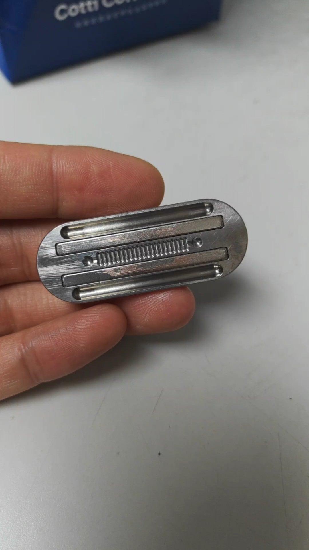 Floating Cloud Titanium