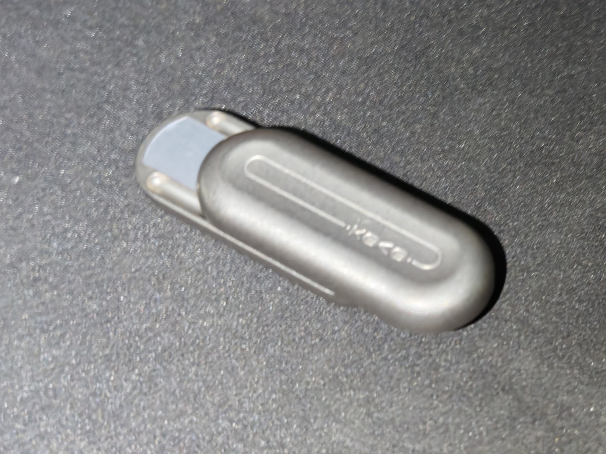 Floating Cloud Titanium