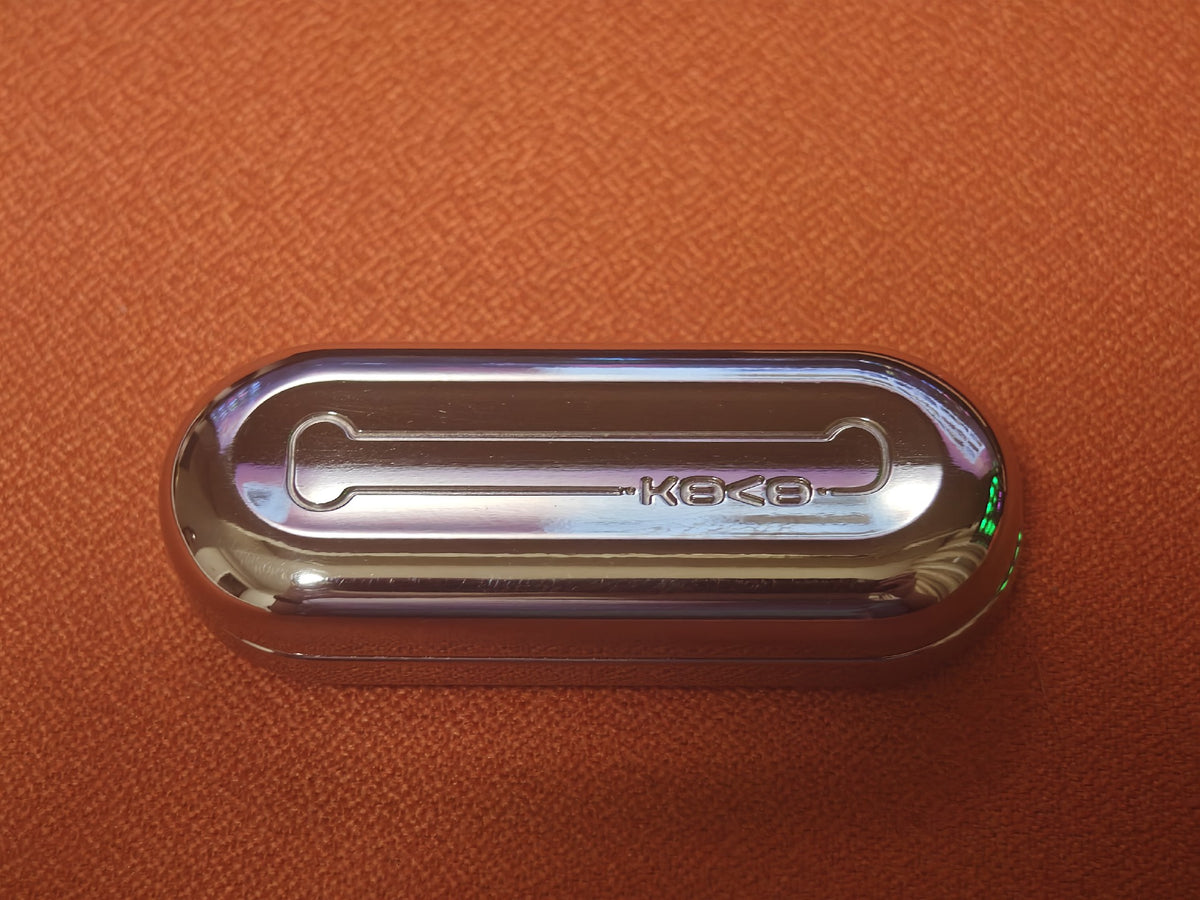 Floating Cloud Titanium