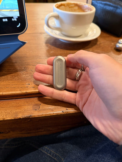 Floating Cloud Titanium