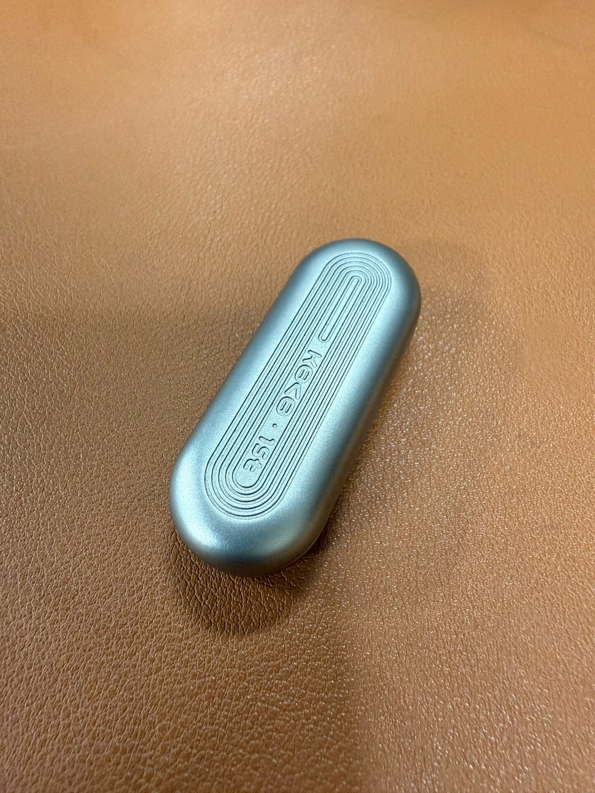 Floating Cloud Titanium