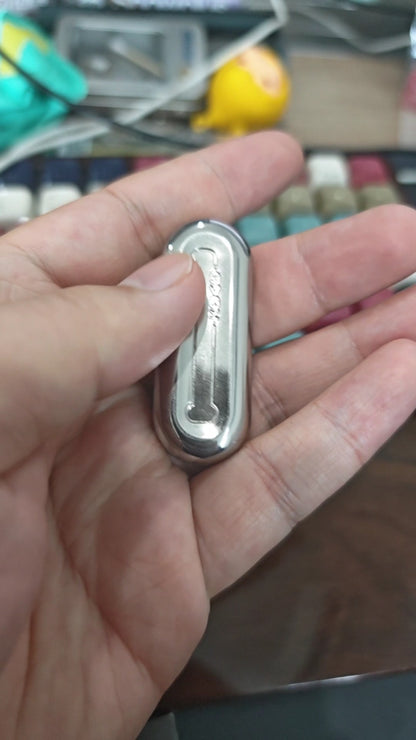 Floating Cloud Titanium