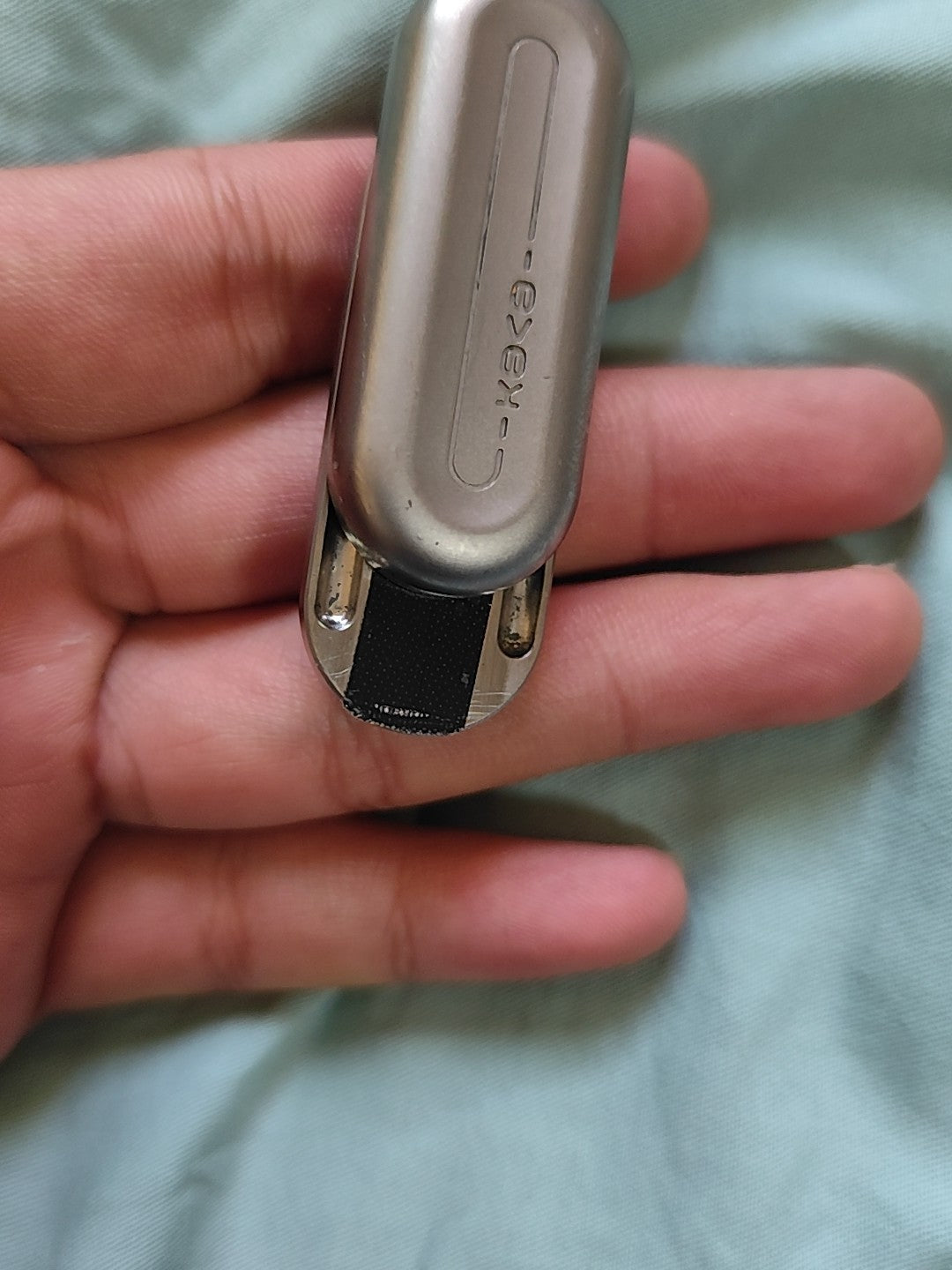Floating Cloud Titanium