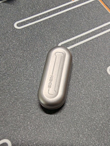 Floating Cloud Titanium