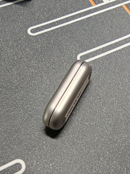 Floating Cloud Titanium