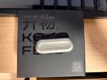 Floating Cloud Titanium