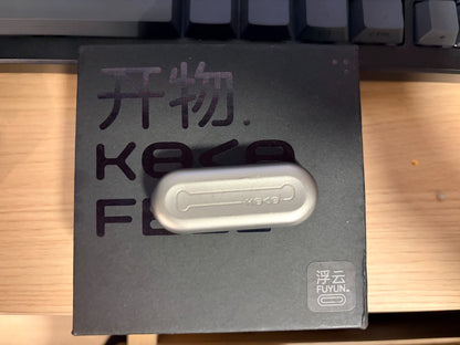 Floating Cloud Titanium