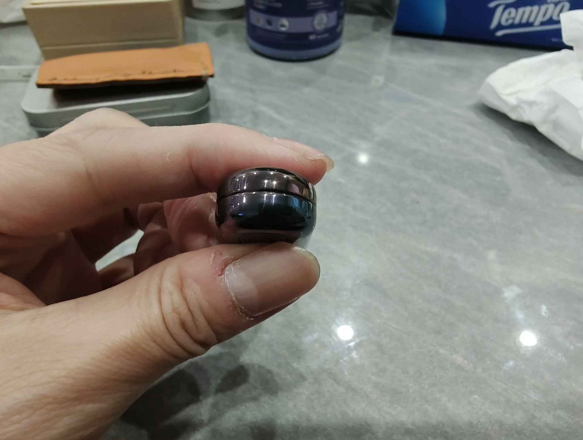 Floating Cloud Slider Zirconium