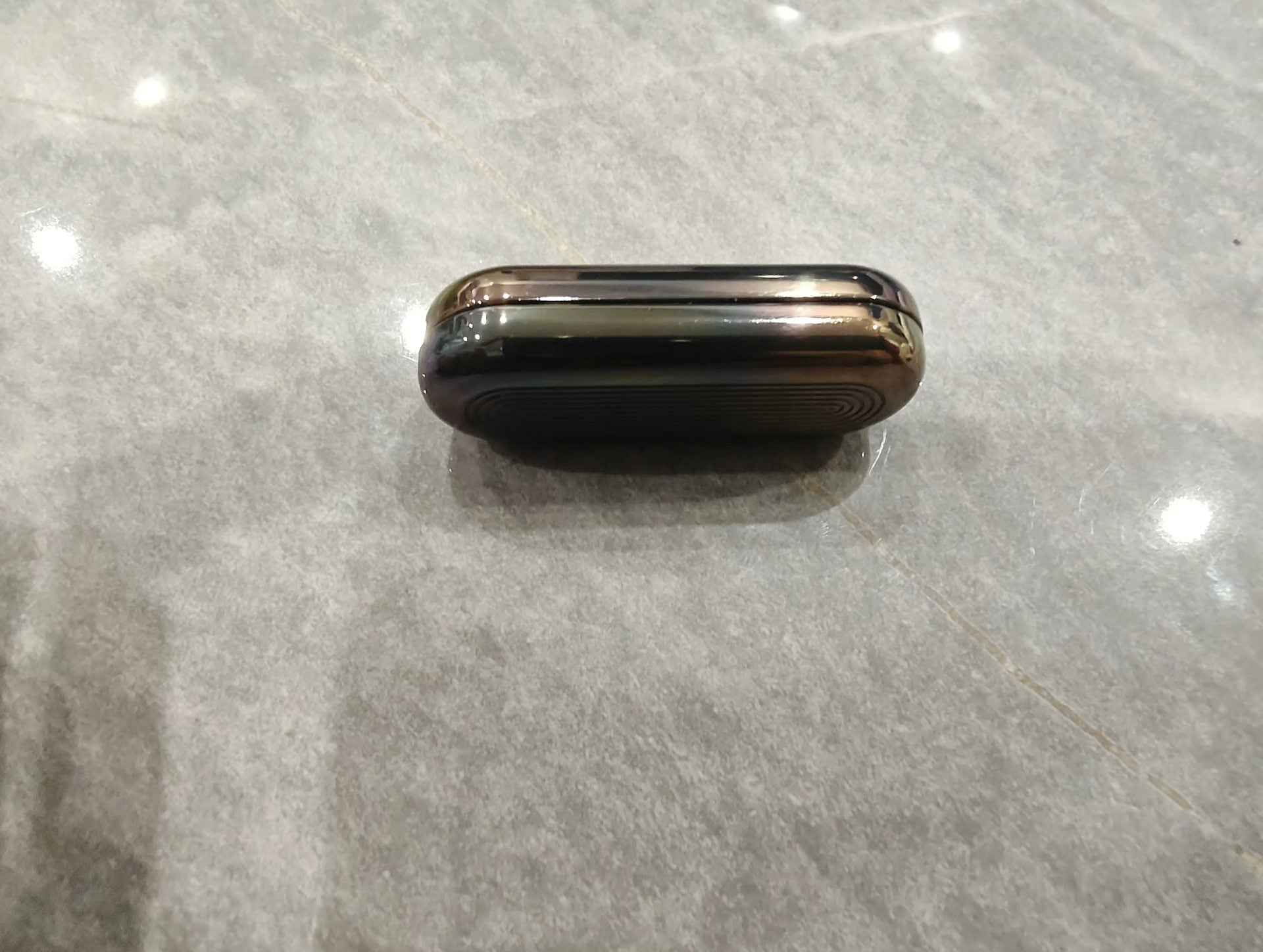 Floating Cloud Slider Zirconium