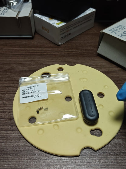 Floating Cloud Zirconium