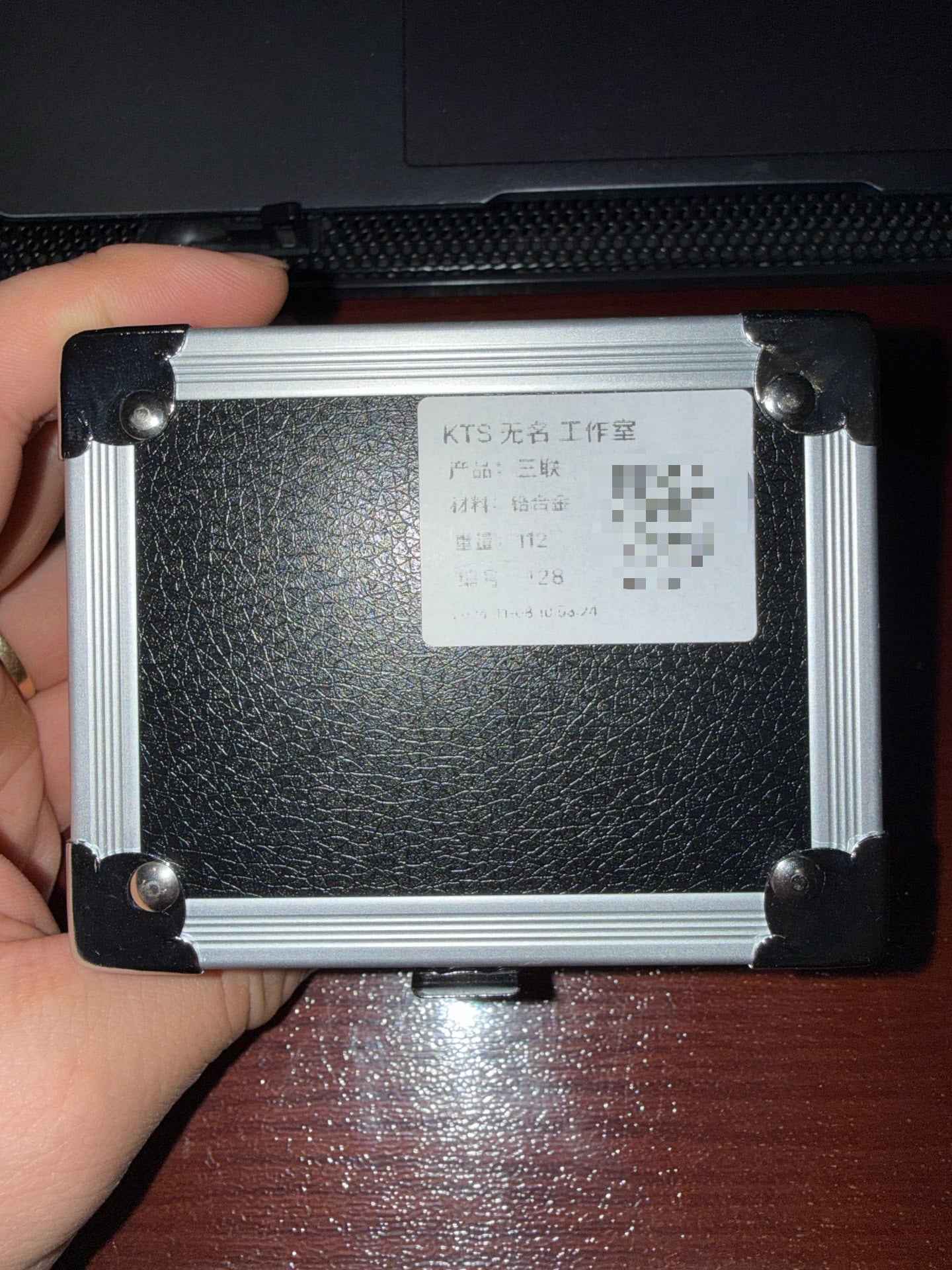 Tri linkage Zirconium