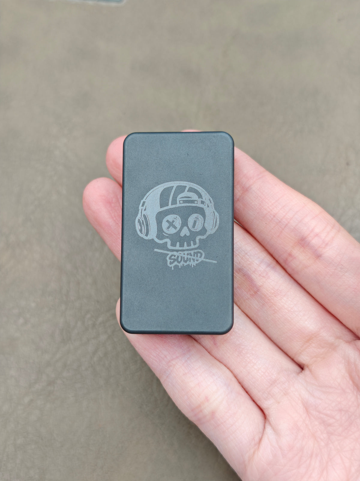 Mute Zirconium