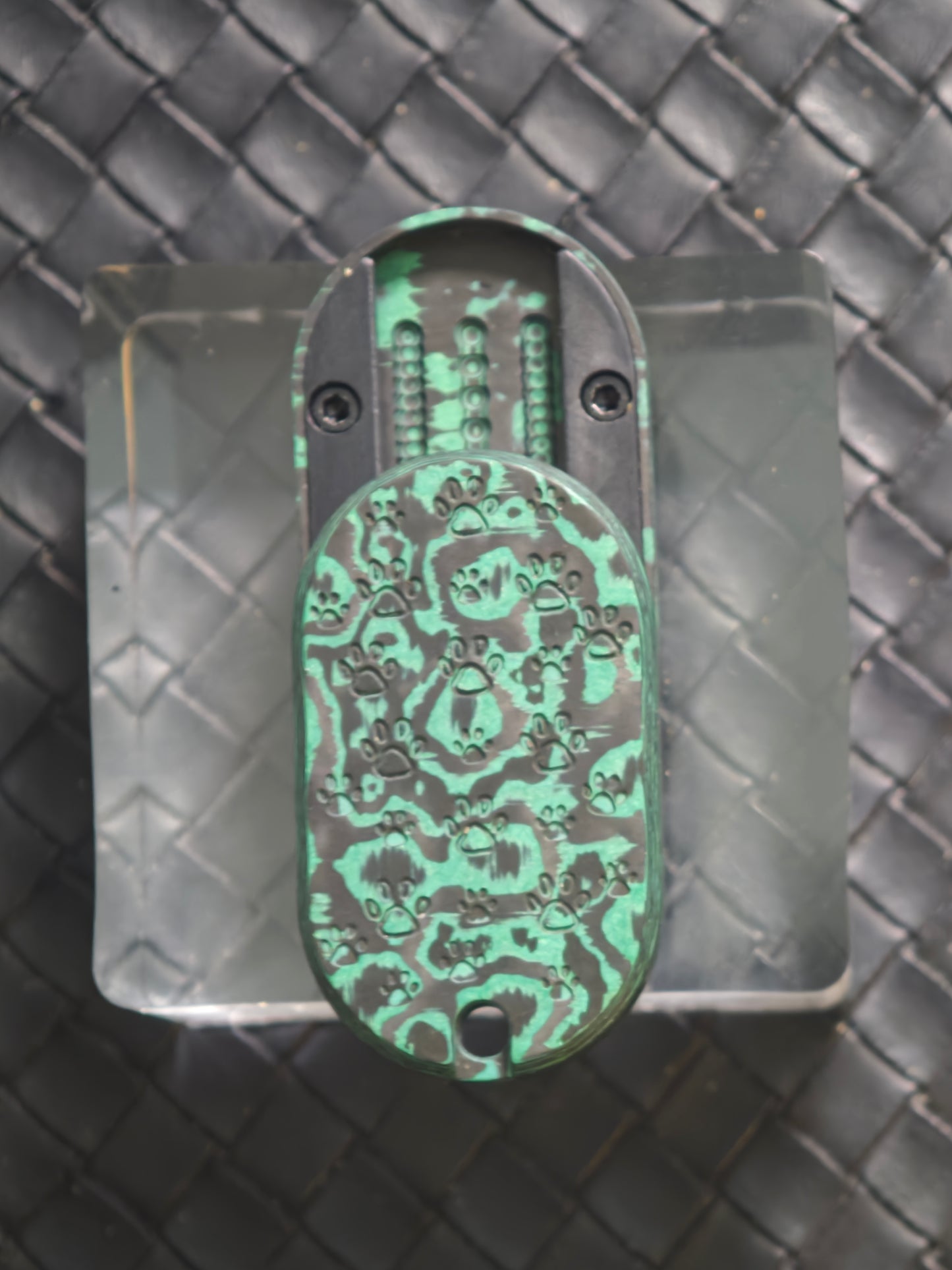 Greedy Cat Carbon Damascus