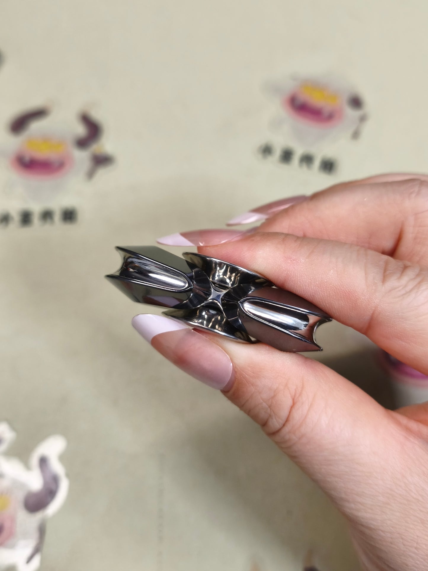 Lentic Zirconium Polished