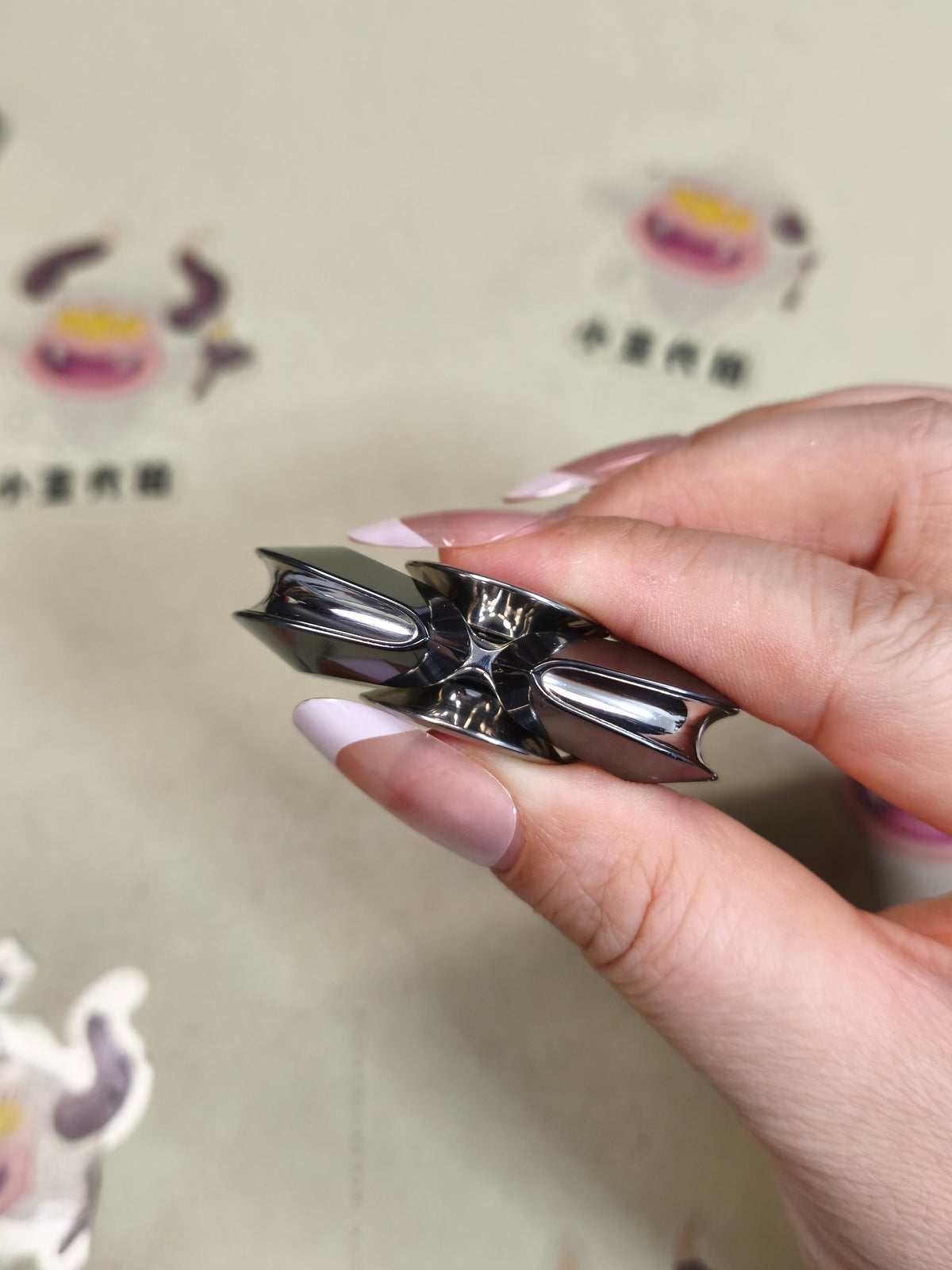 Lentic Zirconium Polished