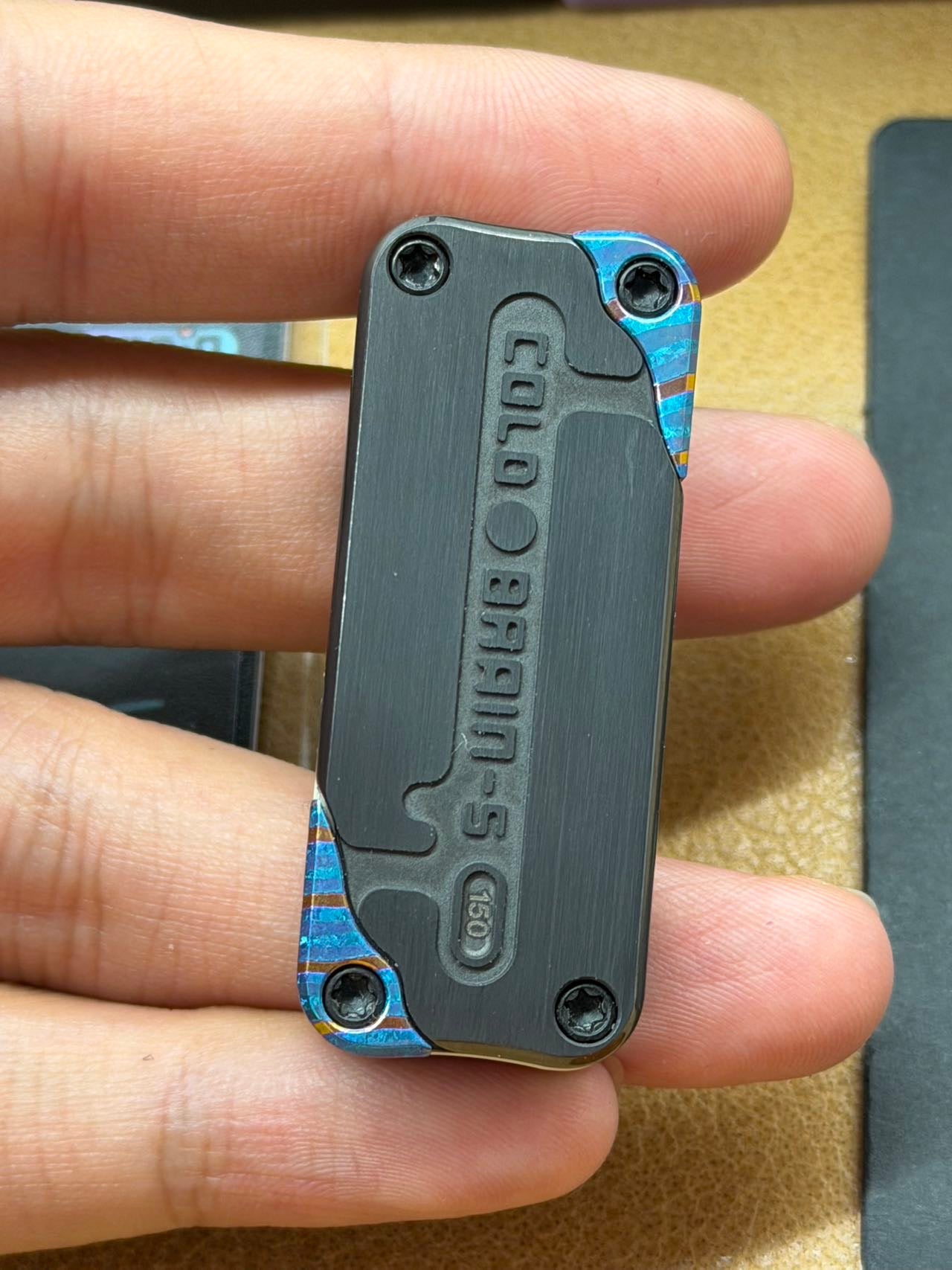 Snake Zirconium Zircuti