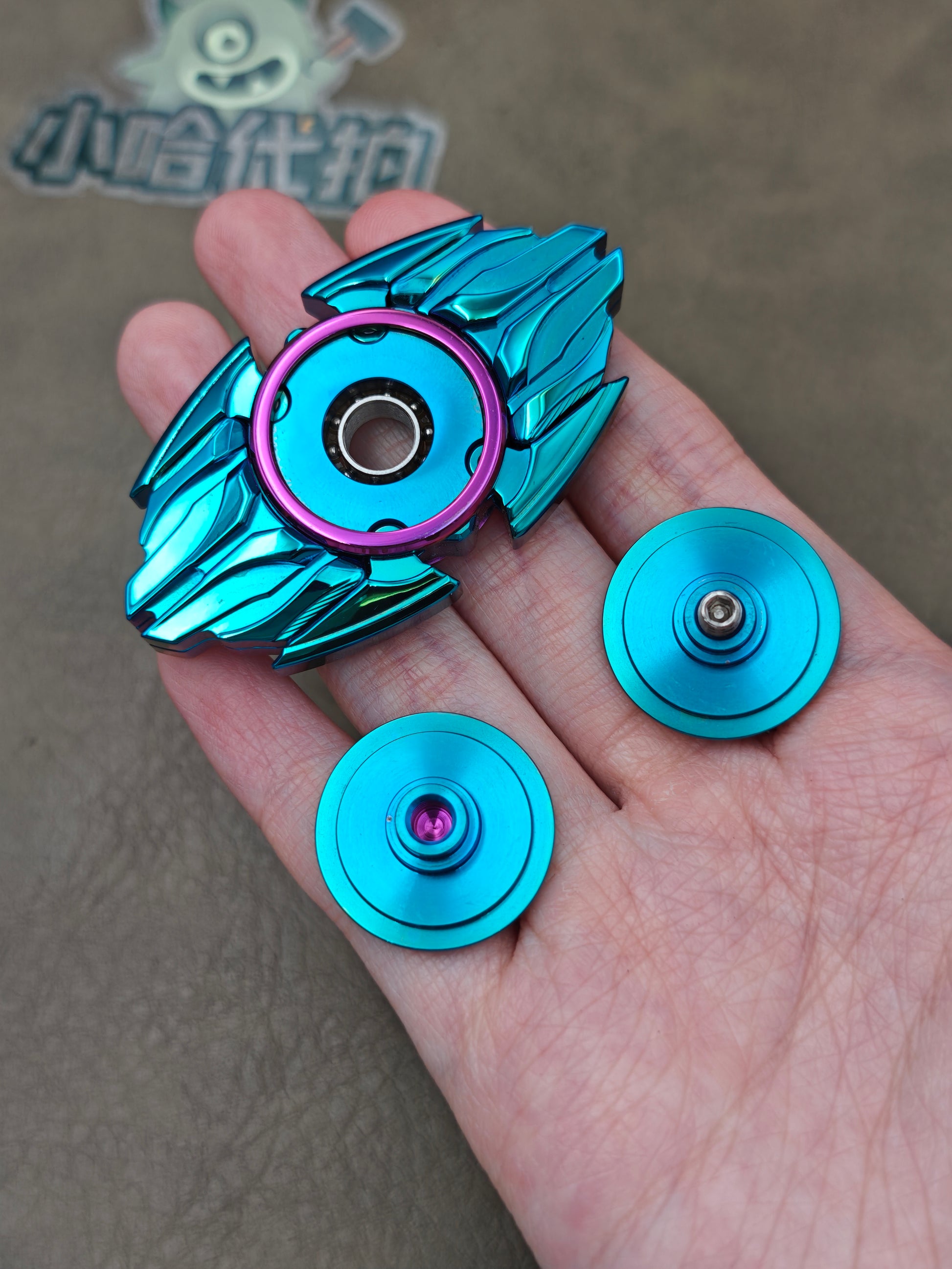 Dark Shell Opening Zirconium